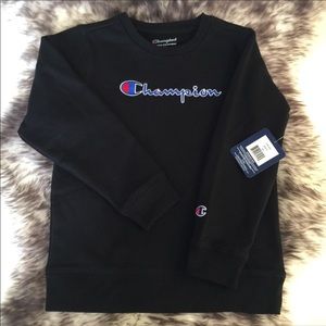 NWT Champion Kids Embroidered Crew Neck Sweatshirt